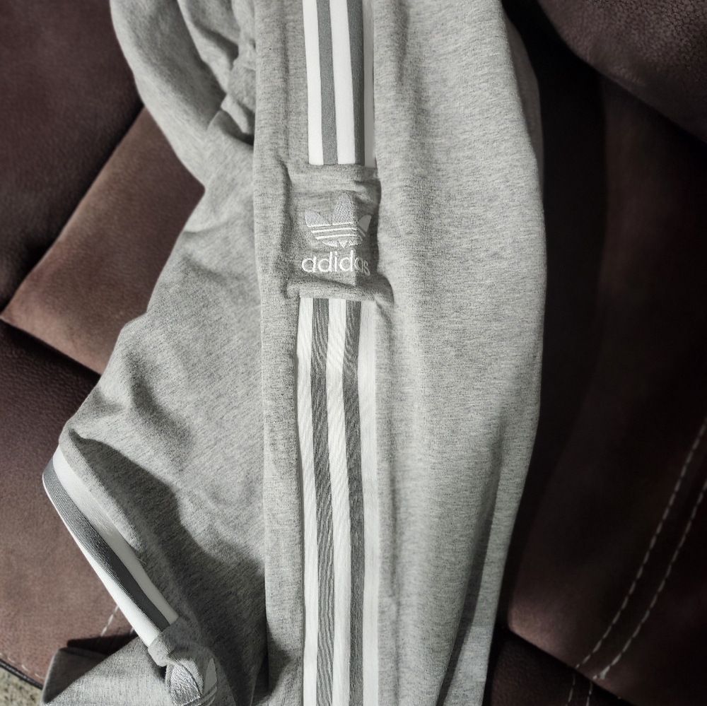 Adidas leggings